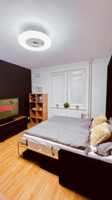 Moderny Apartman S Parkovanim Μπρατισλάβα Εξωτερικό φωτογραφία