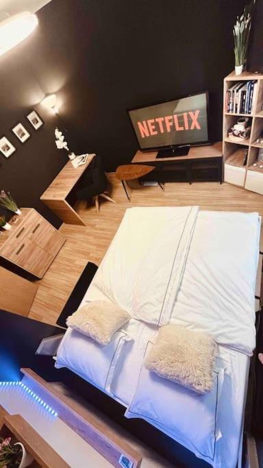 Moderny Apartman S Parkovanim Μπρατισλάβα Εξωτερικό φωτογραφία
