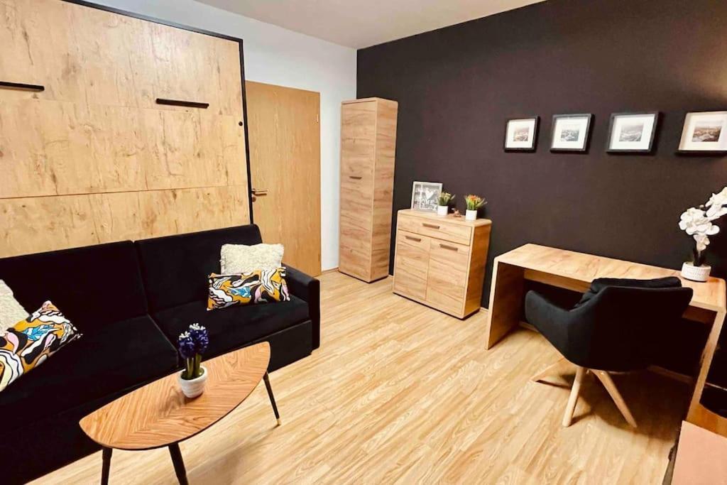Moderny Apartman S Parkovanim Μπρατισλάβα Εξωτερικό φωτογραφία