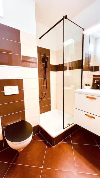 Moderny Apartman S Parkovanim Μπρατισλάβα Εξωτερικό φωτογραφία