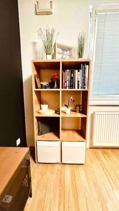 Moderny Apartman S Parkovanim Μπρατισλάβα Εξωτερικό φωτογραφία