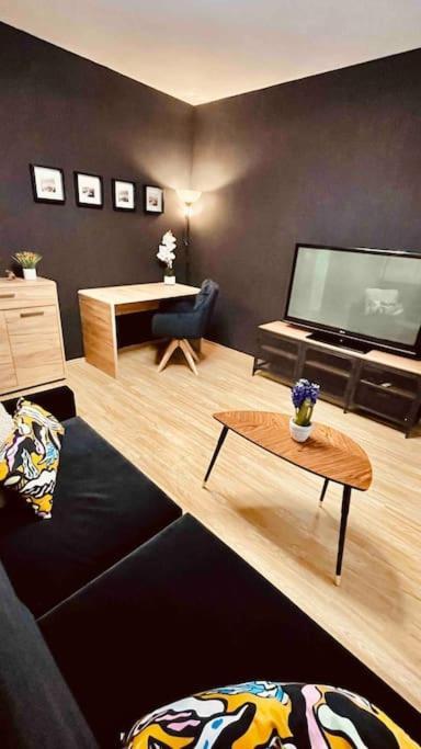 Moderny Apartman S Parkovanim Μπρατισλάβα Εξωτερικό φωτογραφία